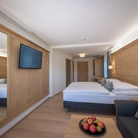 ホテル Mostwastl 3*